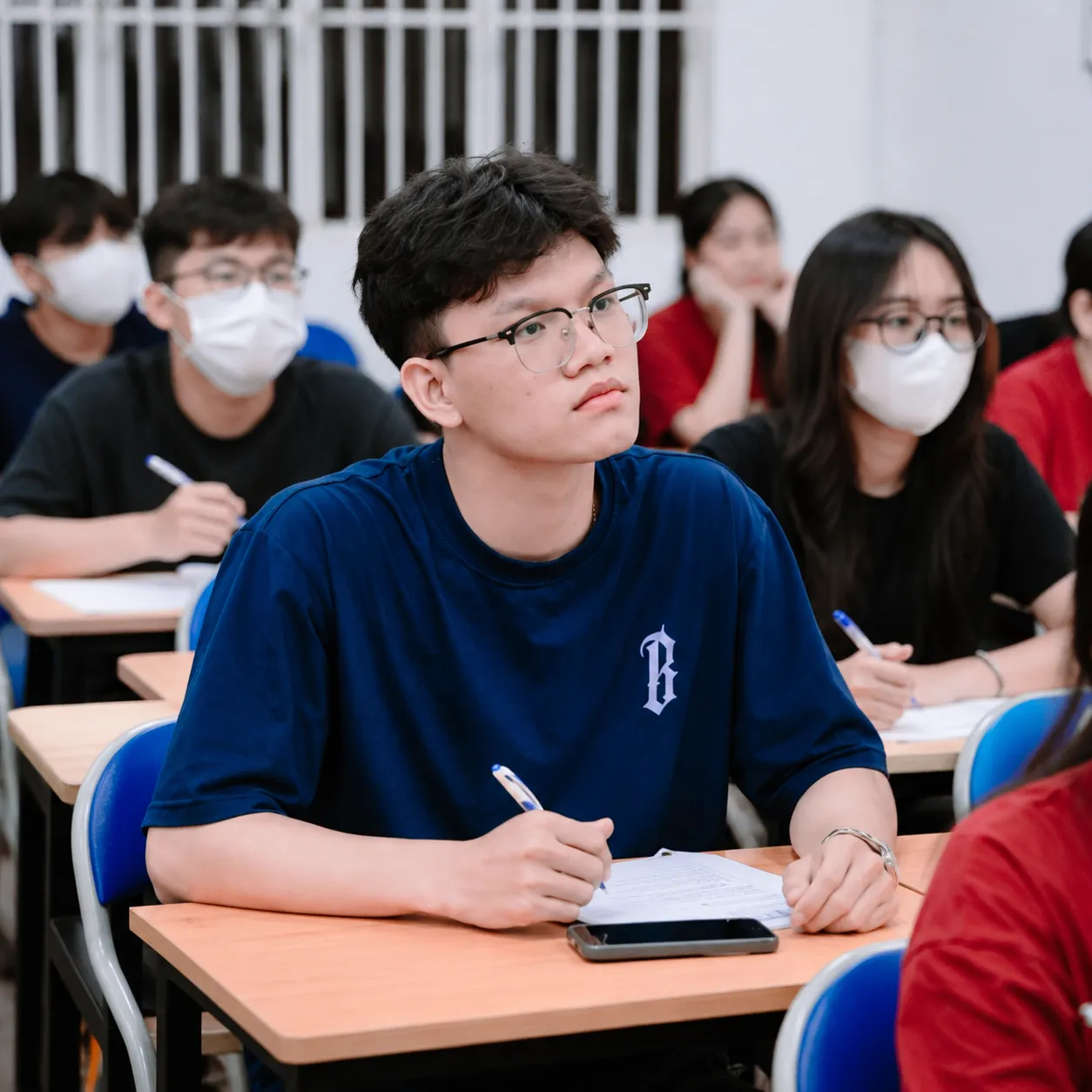 Không gian lớp TOEIC EDUSA khi học viên luyện nói và viết