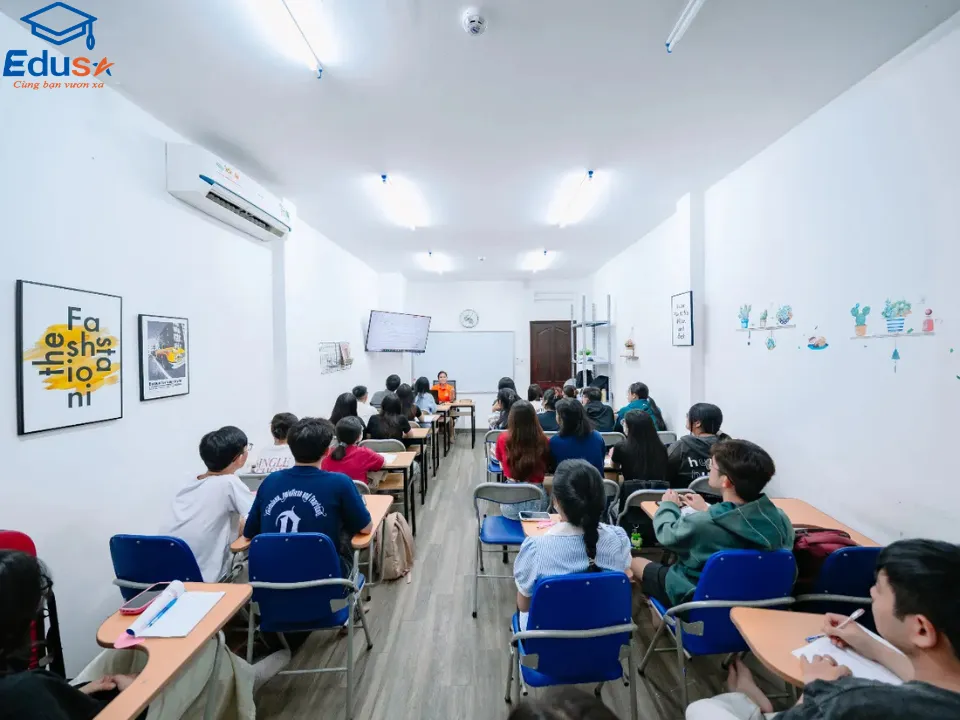 Khóa học TOEIC dành cho người đi làm tại trung tâm EDhttps://edusa.vn/lien-he/USA